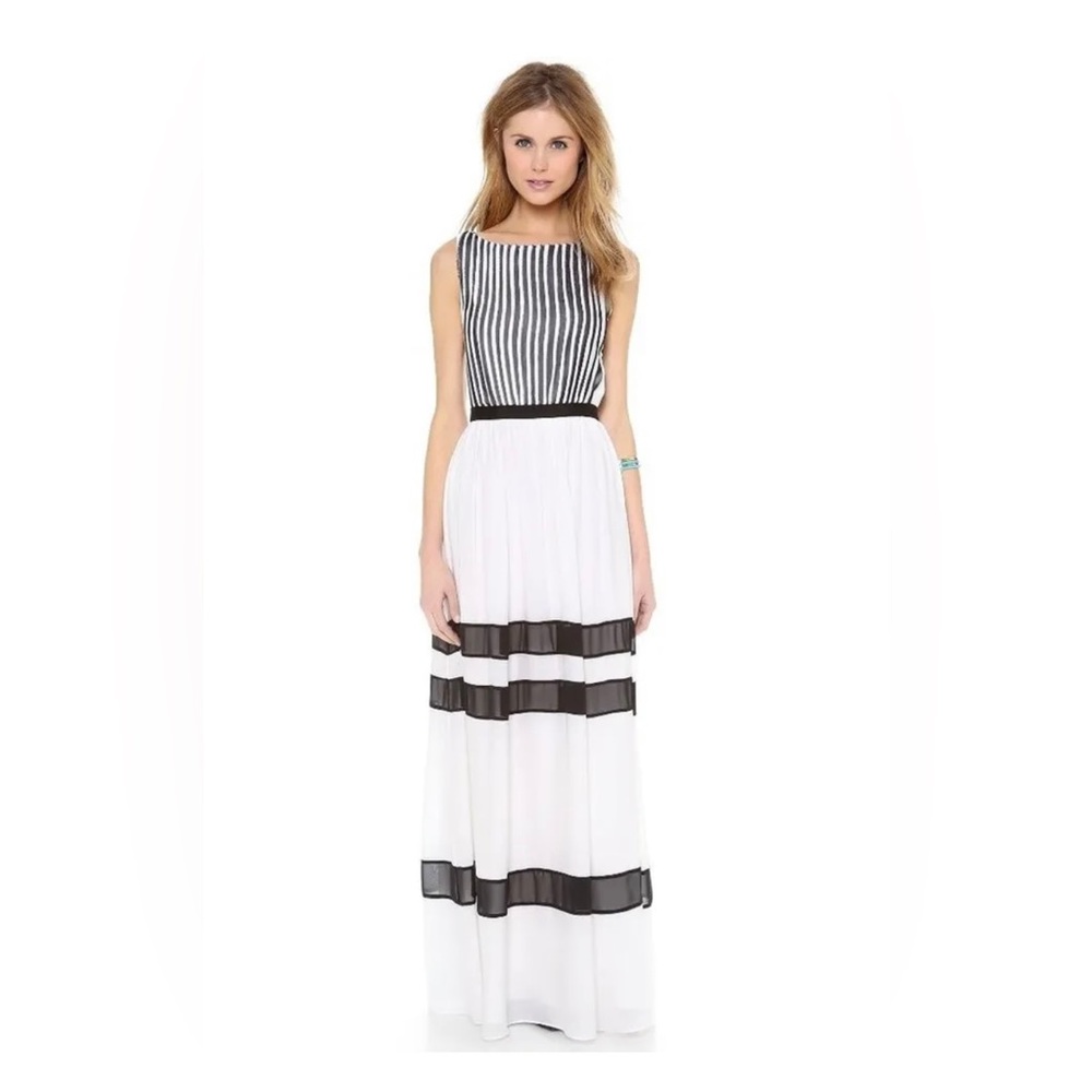 Alice + Olivia Rae Silk Pleated Dress size Medium